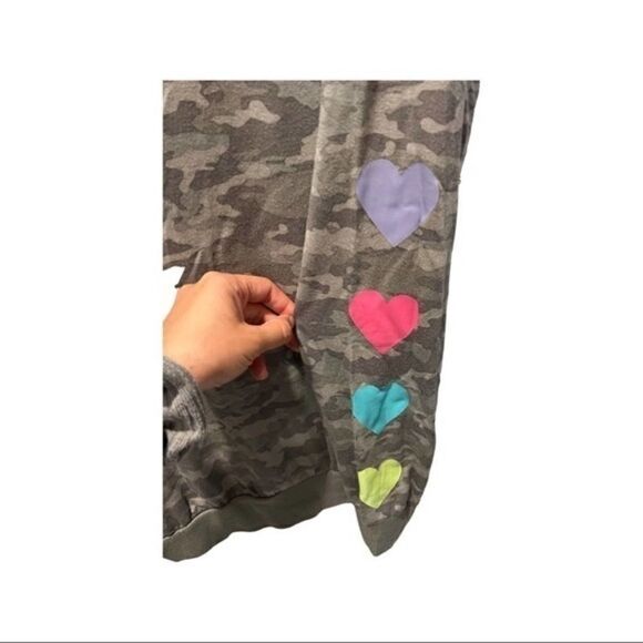 HoneyDew Camo Easy rider Sweatshirt size small NWT - Picture 4 of 12